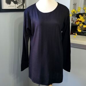 Metropolitan New York oversized tunic black sweater. Size small. Lightwe…